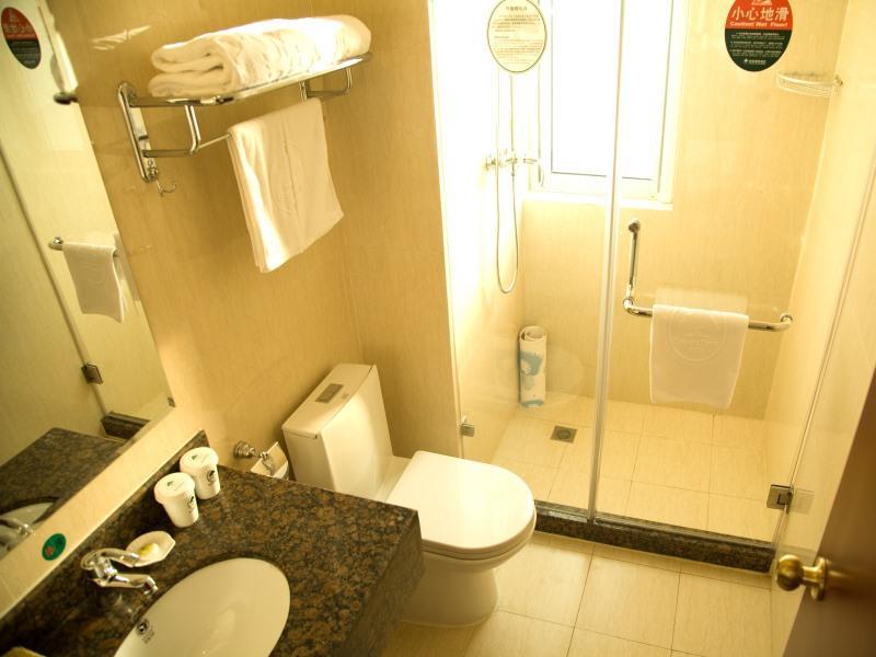 Greentree Inn Shandong Yantai Railway Station South Plaza Joy City Shell Hotel Bagian luar foto