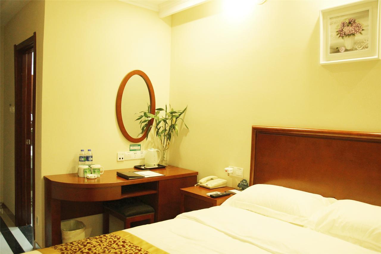 Greentree Inn Shandong Yantai Railway Station South Plaza Joy City Shell Hotel Bagian luar foto